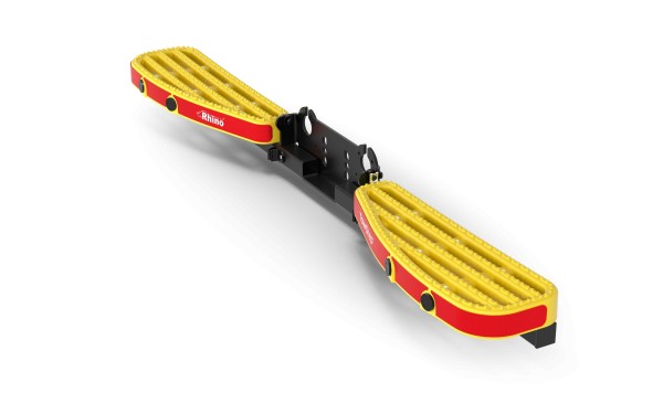 TowStep rear step with traction device